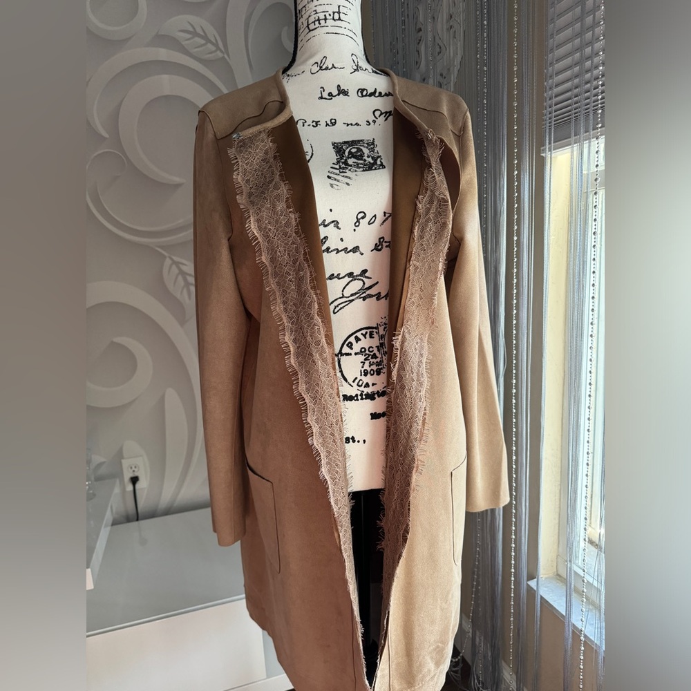 Carmen Marc Valvo Tan Trench Coat with Lace Trim